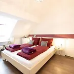 Otel Dah-inn