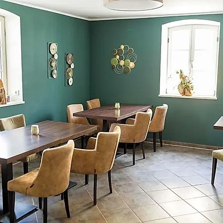 Dah-inn Szálloda 3*